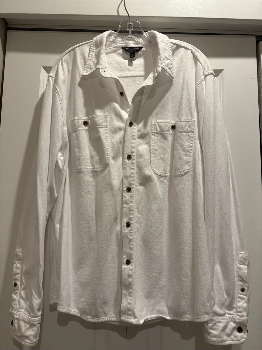 Banana Republic White Long-Sleeve Casual Button-Down Shirt